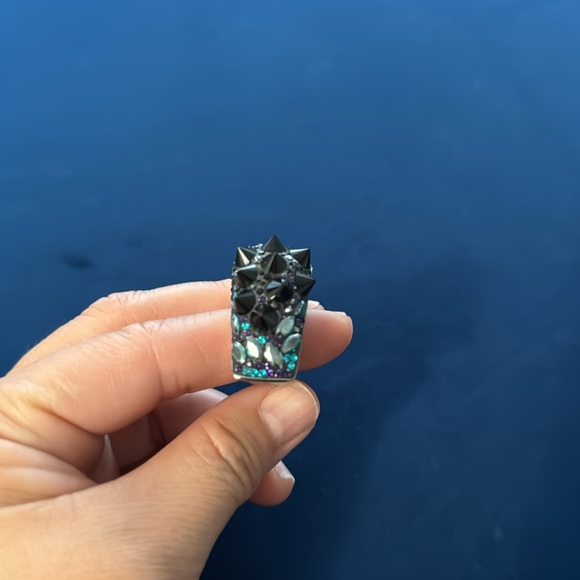 Swarovski Crystal Spike Ring - Picture 4 of 4